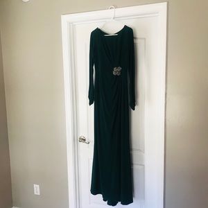 Vince Camuto Green Maxi / Formal Gown